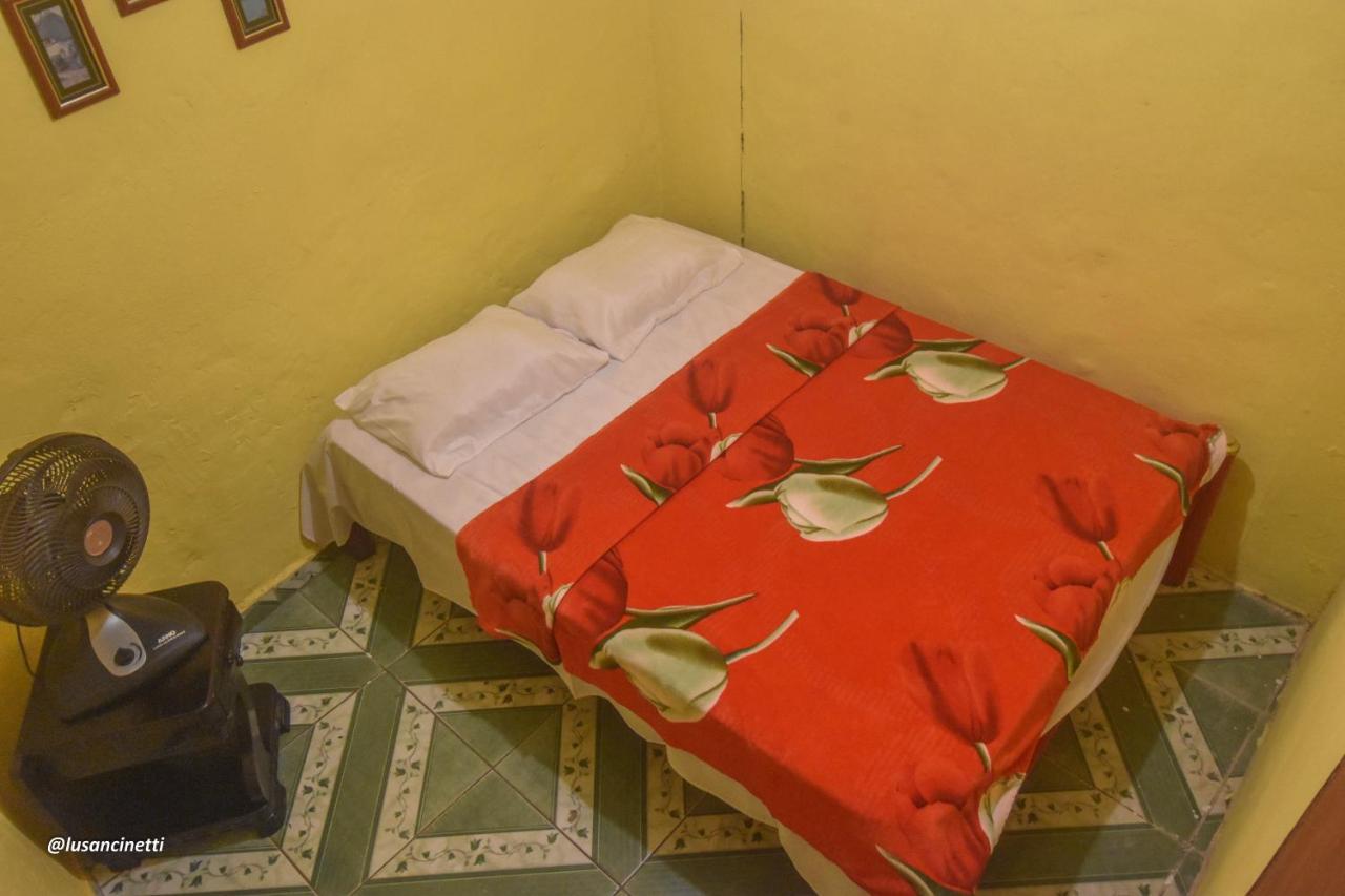 Quinca'S Hostel Ленсойс Экстерьер фото